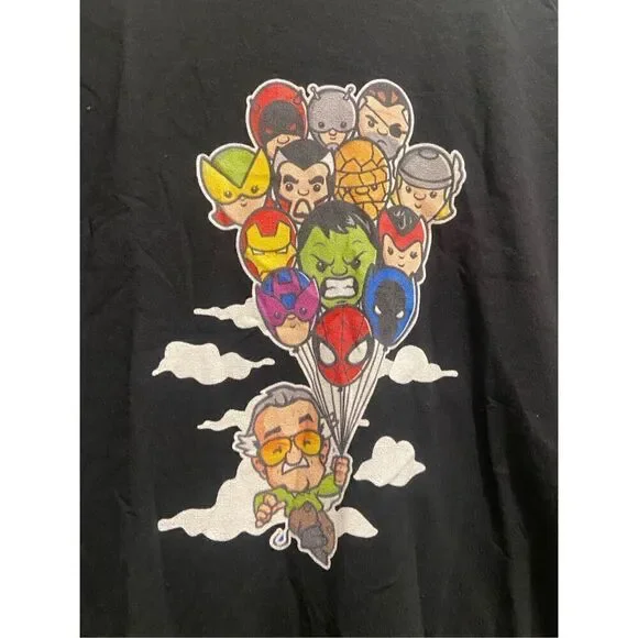 Marvel T-shirt size Medium - Picture 2 of 2